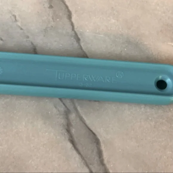 Tupperware Spatula New - Picture 2 of 5